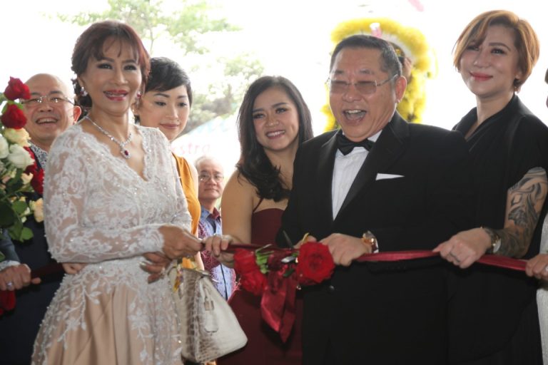 Jhl Solitaire Gading Serpong, A D Varee Collection “Jewel Of The City”