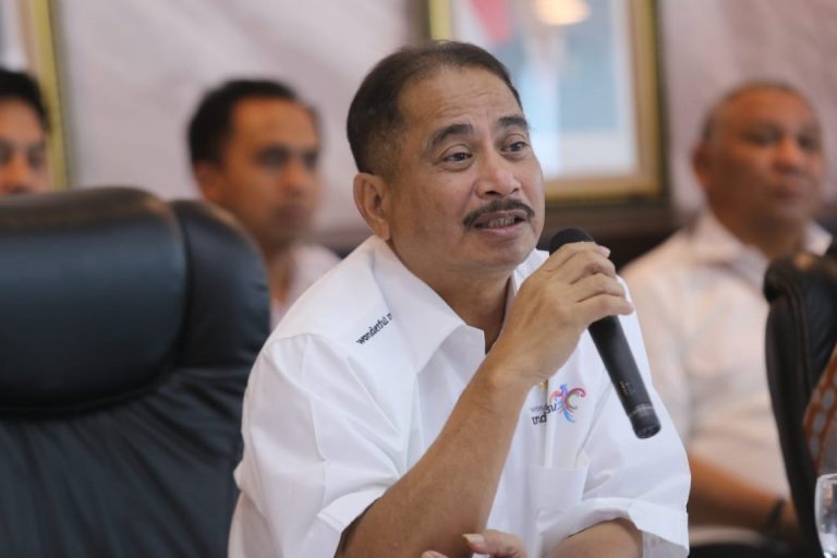 Menpar Tegaskan Konektivitas Kunci Sukses Jaring 20 Juta Wisman ke Indonesia