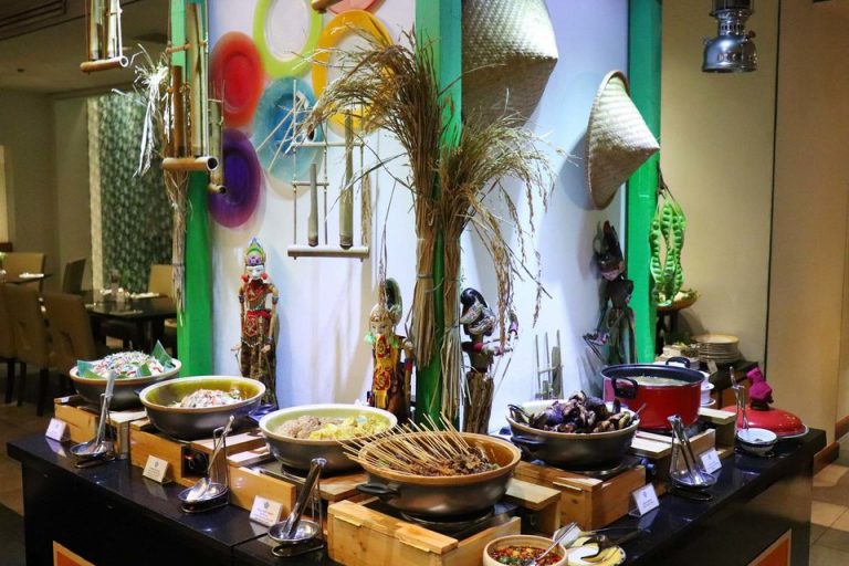 Wyndham Casablanca Jakarta Hadirkan Masakan Kampoeng Asli Indonesia