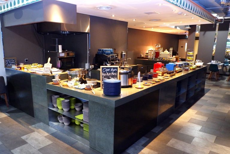 Berbuka Puasa di Hotel Bintang 4? Cek Promo Ramadan dari Aloft Hotel