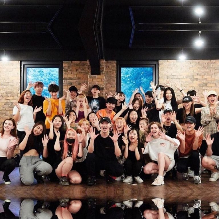 CGV* HADIRKAN MIHAWK BACK PADA EVENT KPOP DANCE SPECIAL MASTERCLASS