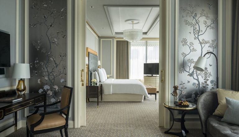 Four Seasons Hotel Jakarta – An Intimate City Centre Oasis