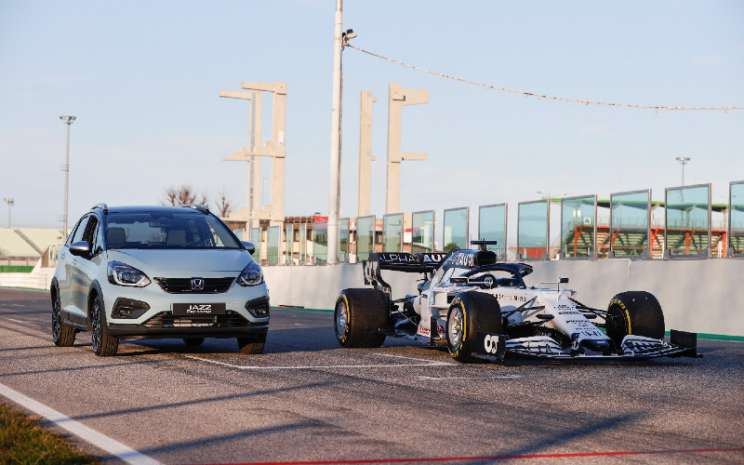 Honda Jazz Siap Gunakan Mesin Hybrid Adopsi Teknologi F1