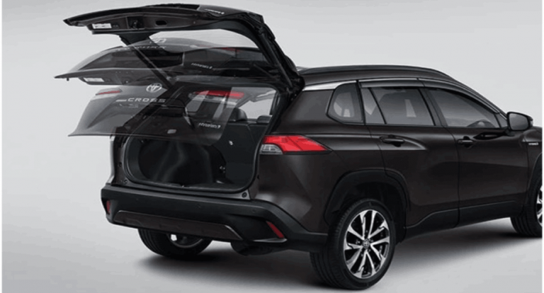 Praktisnya Buka Bagasi Corolla Cross dengan Automatic Power Back Door