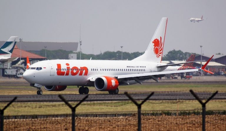 Lion Air Beroperasi Kembali di Bandar Udara Internasional Husein Sastranegara