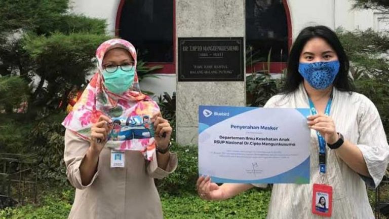 Bluebird Bagikan Ribuan Masker Melalui #BirdBagiMasker