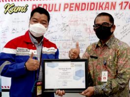 Pertamina Donasikan Ratusan Gadget untuk Pendidikan di Kota Balikpapan