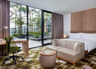 Crowne Plaza® Changi Airport Wins Its Third Best Airport Hotel in Asia-Pacific Award