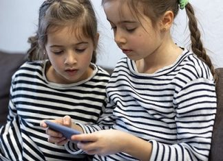 Dampak Penggunaan Gadget Pada Anak Usia Dini Dampak Penggunaan Gadget