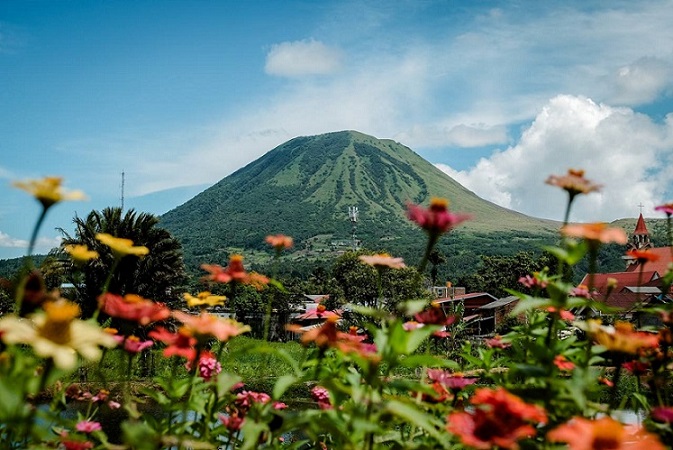 Tomohon International Flower Festival