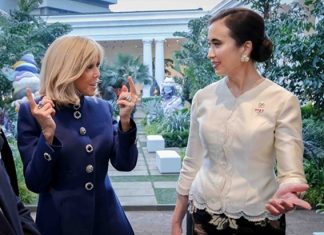 Menpar Dampingi Ibu Negara Perancis Berkunjung ke Museum Nasional dan Borobudur Menpar