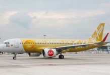AirAsia Rayakan 16 Tahun dengan Pamerkan Livery Emas AirAsia