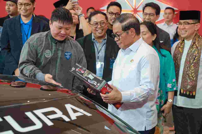 Urban Sneaker Society 2025