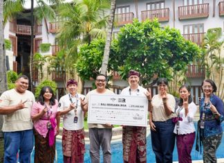 Hard Rock Hotel Bali Perkuat Komitmen Sosial Lewat Donasi untuk Yayasan Bali Bersama Bisa Hard Rock Hotel Bali