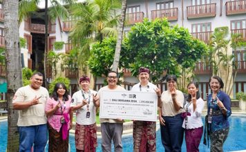 Hard Rock Hotel Bali Perkuat Komitmen Sosial Lewat Donasi untuk Yayasan Bali Bersama Bisa Hard Rock Hotel Bali
