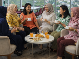 Momen Engagement Hangat dan Penuh Makna di Senior Living Care Senior Living Care